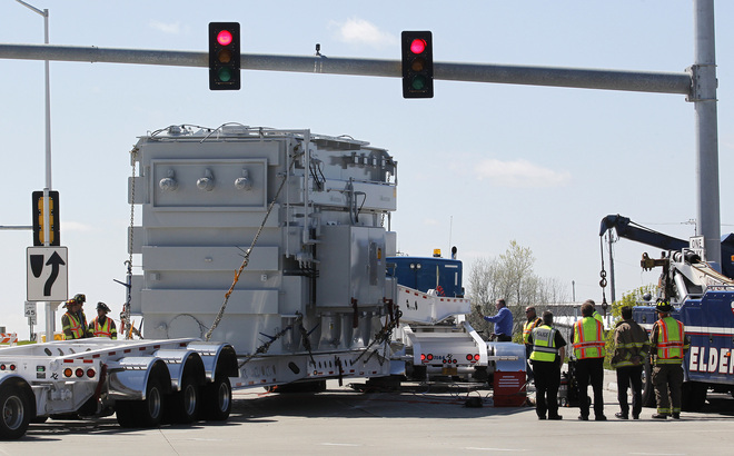 The intersection of S. East Ave. and Highway 164 in Waukesha reopened to traffic shortly after 2 p.m. after being closed for about six hours Tuesday when a trailer hitch malfunction separated a trailer and the massive transformer it was carrying from the tractor, blocking the busy intersection.